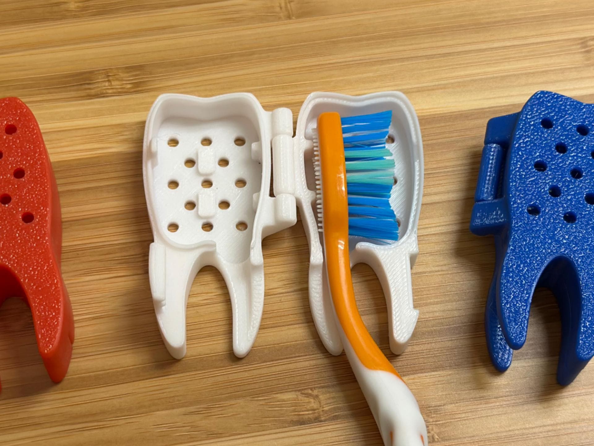 3D printed BPA-free case with cover, portable dental accessory, hygienic travel toothbrush container.